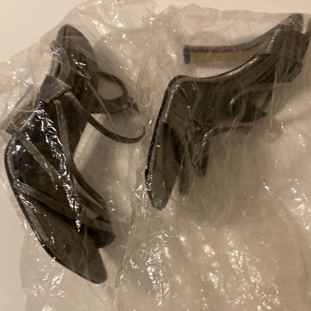 Dressy strappy heels - Picture 13 of 13